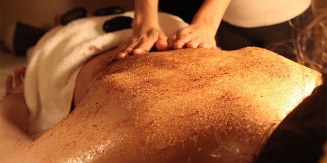 Back Scrub & Massage